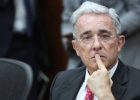 El prontuario de Alvaro Uribe Vélez en la Comisión de Acusación